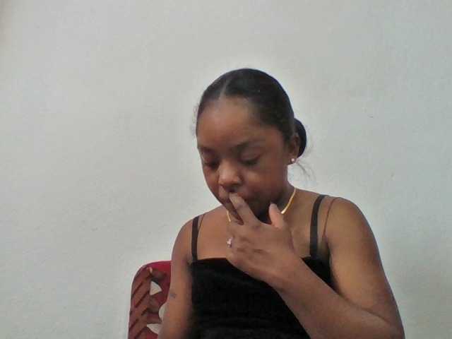 Elysa7 live cam on BongaCams