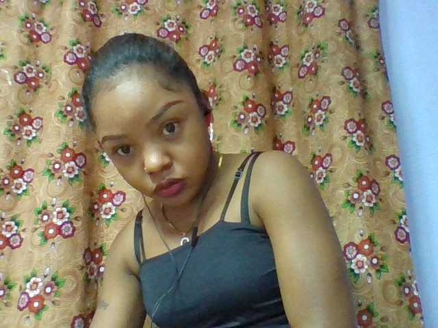 Elysa7 live cam on BongaCams