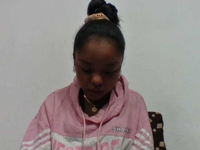 Elysa7 live cam on BongaCams