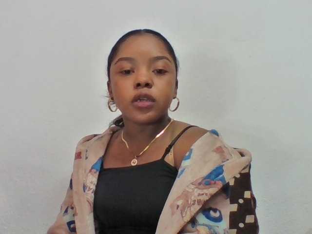Elysa7 live cam on BongaCams