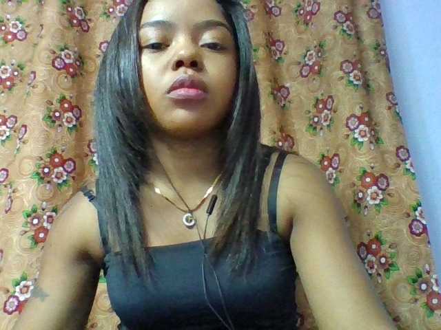 Elysa7 live cam on BongaCams