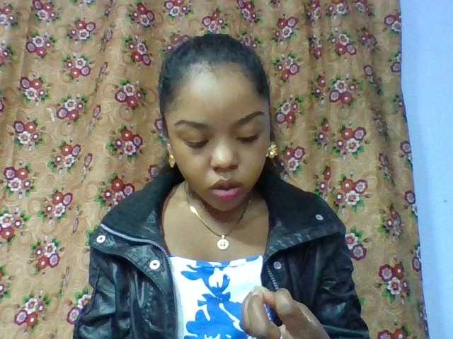 Elysa7 live cam on BongaCams