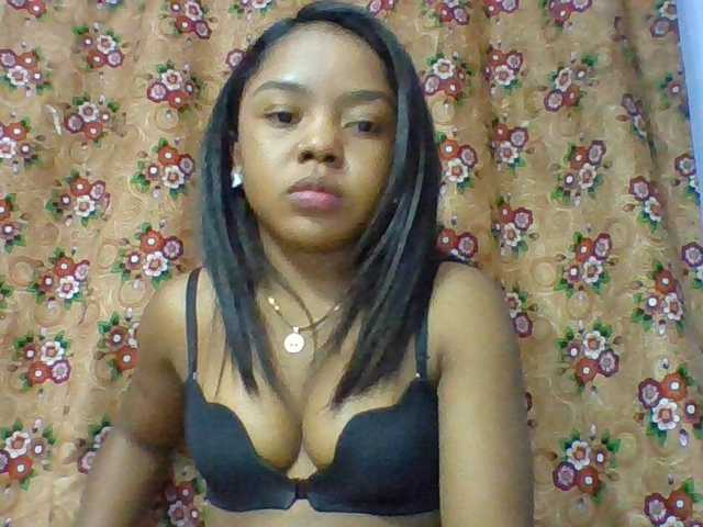 Elysa7 live cam on BongaCams