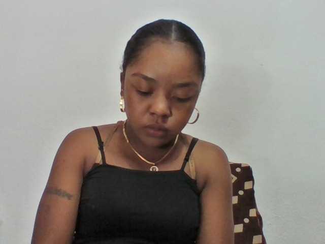 Elysa7 live cam on BongaCams