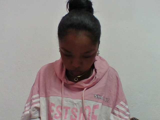 Elysa7 live cam on BongaCams