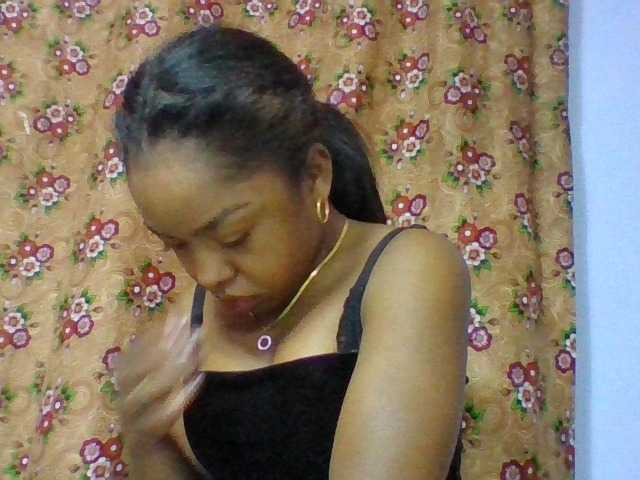 Elysa7 live cam on BongaCams