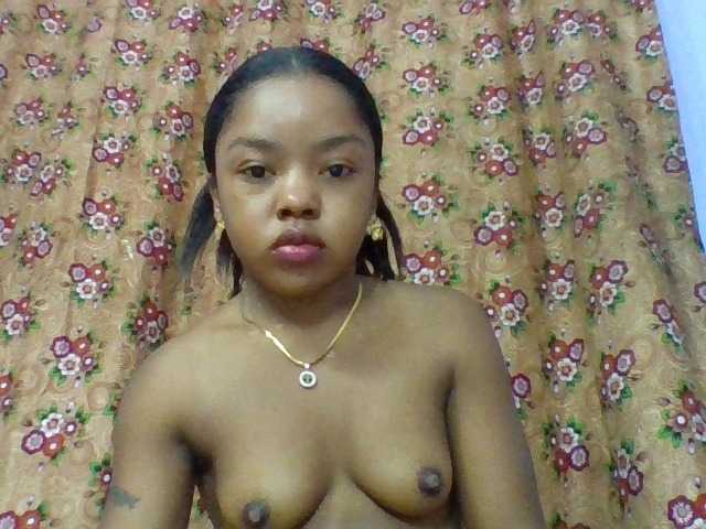 Elysa7 live cam on BongaCams