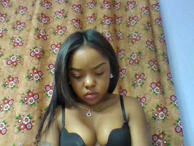Elysa7 live cam on BongaCams