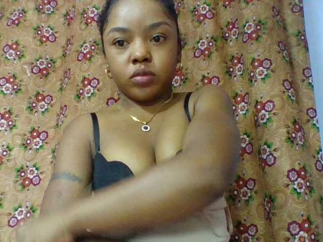 Elysa7 live webcam show