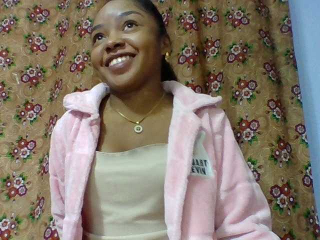 Elysa7 live webcam show