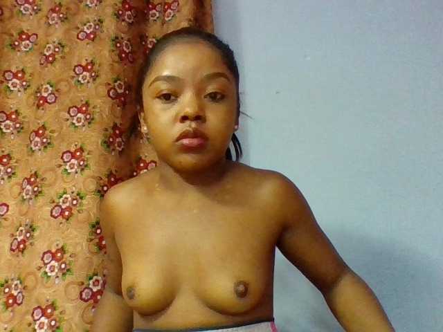Elysa7 live cam on BongaCams