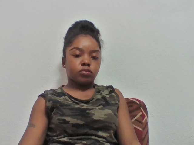 Elysa7 live cam on BongaCams