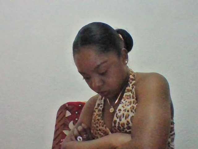 Elysa7 live cam on BongaCams