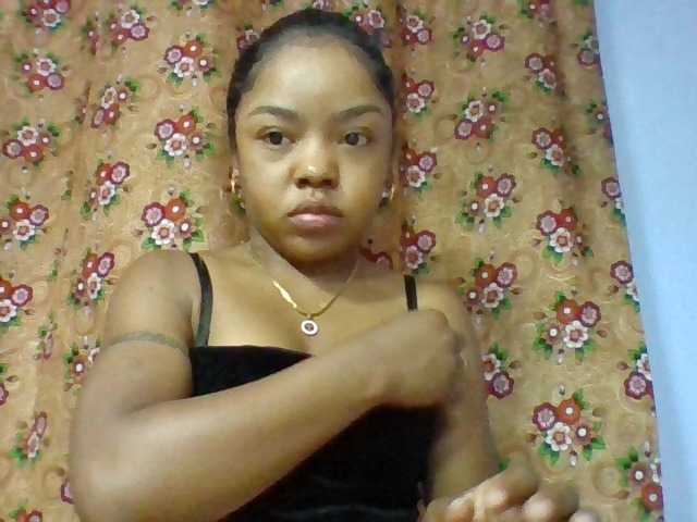 Elysa7 live cam on BongaCams