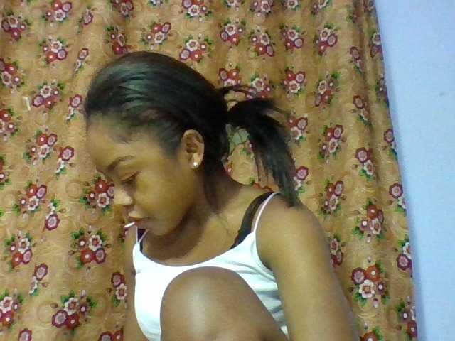Elysa7 live cam on BongaCams