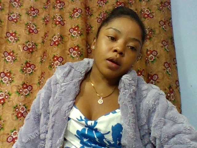 Elysa7 live cam on BongaCams