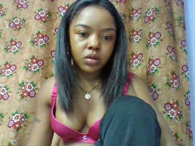 Elysa7 live cam on BongaCams