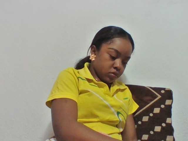 Elysa7 live cam on BongaCams