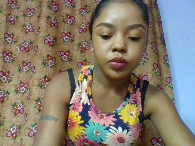 Elysa7 live cam on BongaCams