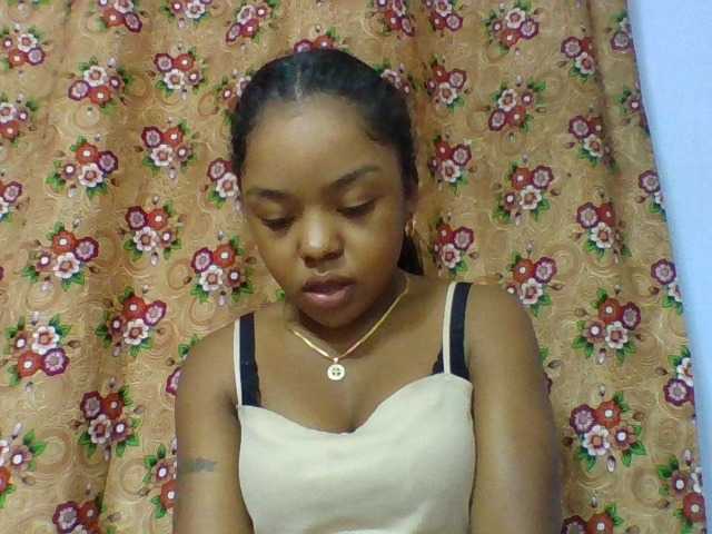 Elysa7 live cam on BongaCams