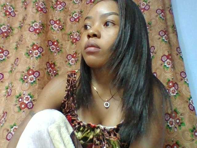 Elysa7 live cam on BongaCams