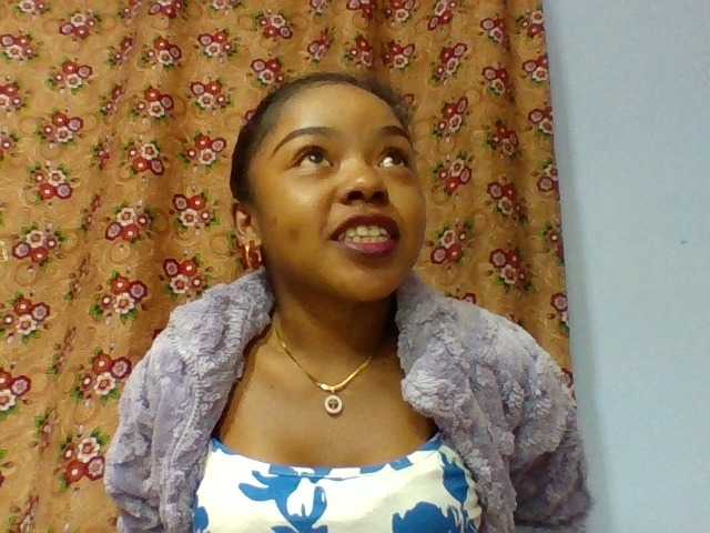 Elysa7 live cam on BongaCams