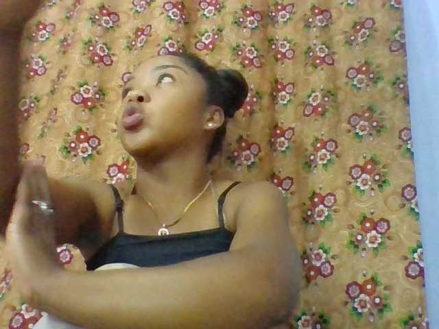 Elysa7 live cam on BongaCams