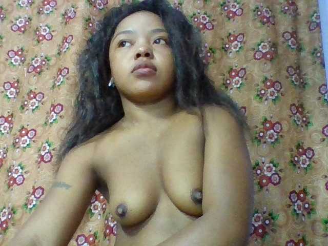 Elysa7 live cam on BongaCams