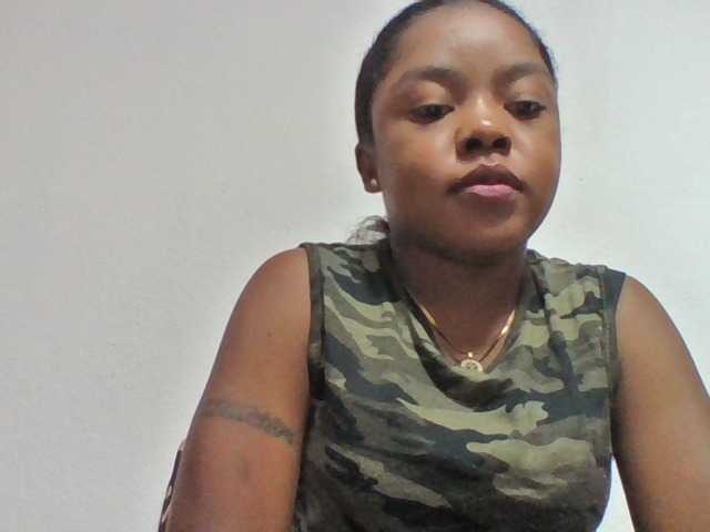 Elysa7 live cam on BongaCams