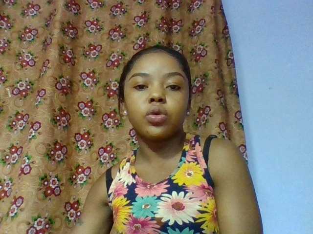 Elysa7 live cam on BongaCams