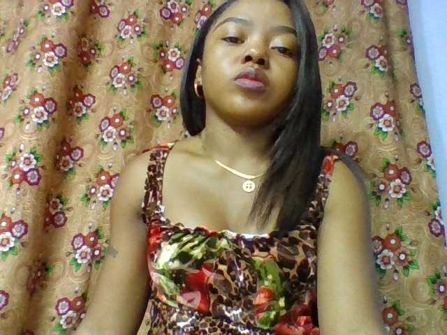 Elysa7 live cam on BongaCams