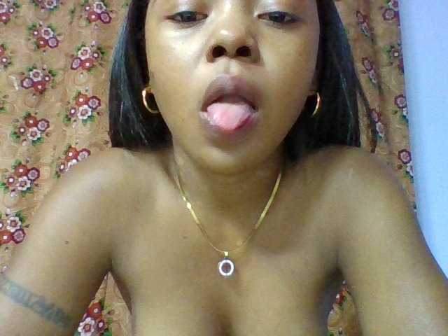 Elysa7 live cam on BongaCams