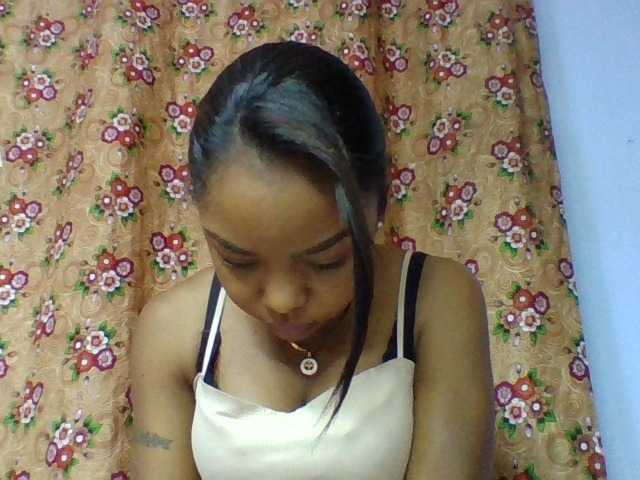 Elysa7 live cam on BongaCams