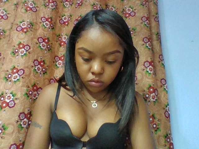 Elysa7 live cam on BongaCams