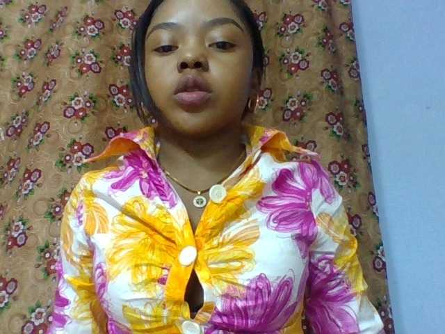 Elysa7 live cam on BongaCams