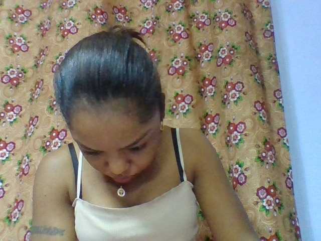 Elysa7 live cam on BongaCams