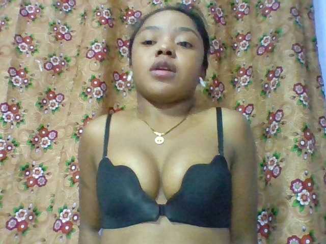 Elysa7 live cam on BongaCams
