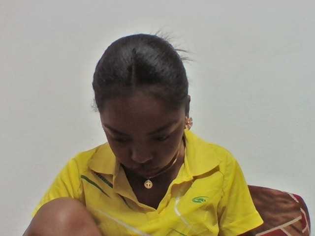 Elysa7 live cam on BongaCams