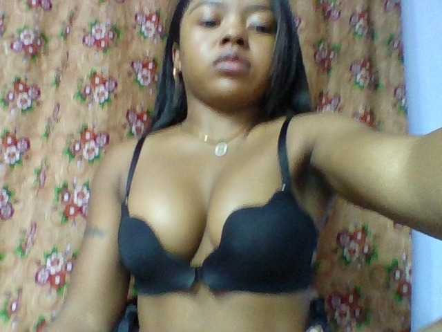 Elysa7 live cam on BongaCams