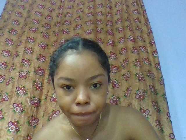 Elysa7 live cam on BongaCams