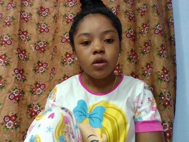 Elysa7 live cam on BongaCams