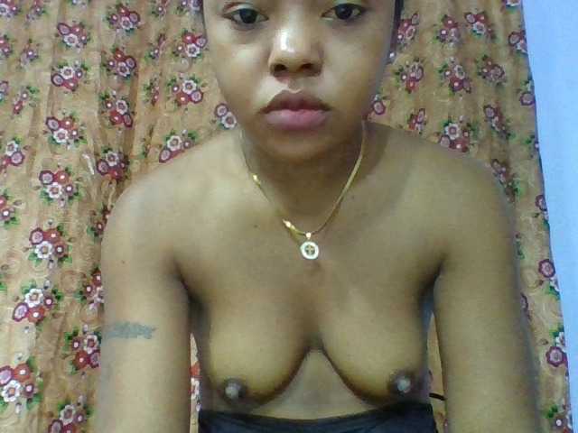 Elysa7 live cam on BongaCams