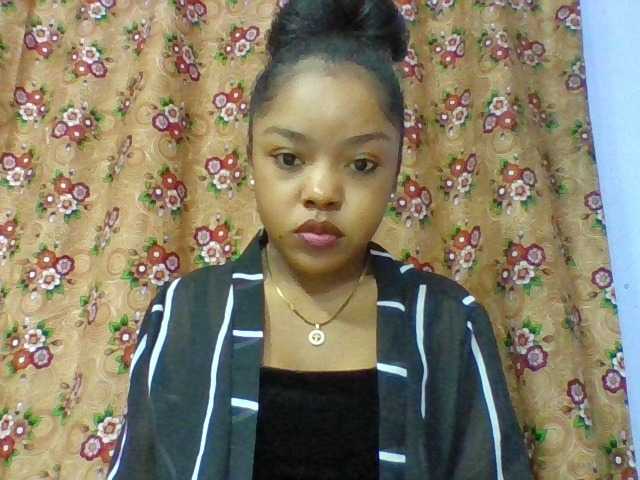 Elysa7 live cam on BongaCams