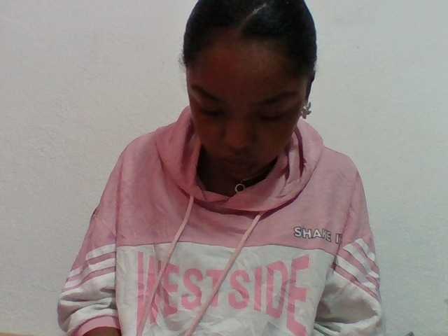 Elysa7 live cam on BongaCams