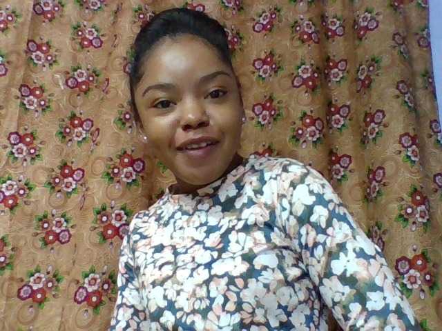 Elysa7 live cam on BongaCams