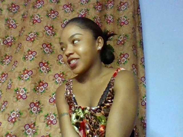 Elysa7 live cam on BongaCams