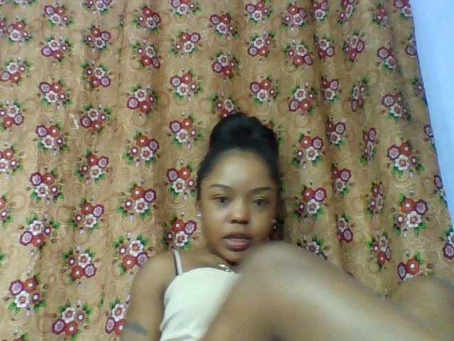 Elysa7 live cam on BongaCams