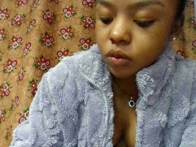 Elysa7 live cam on BongaCams