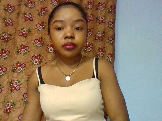 Elysa7 live cam on BongaCams