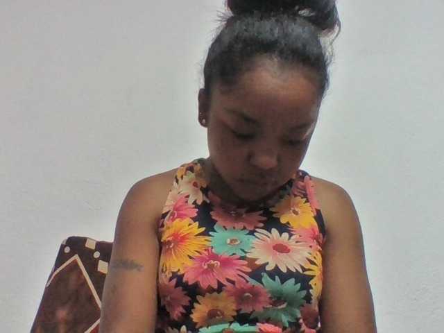 Elysa7 live cam on BongaCams